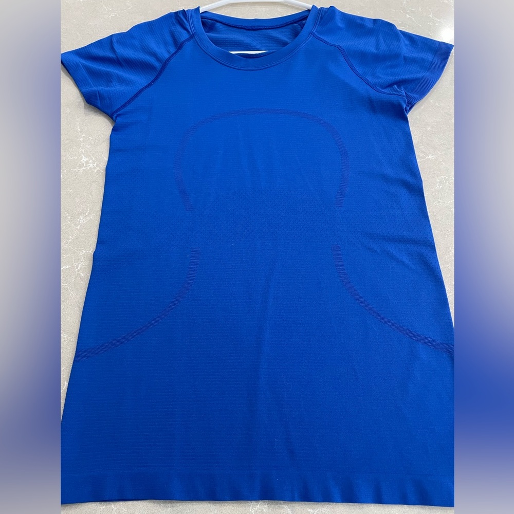 Lululemon Swiftly Tech tee